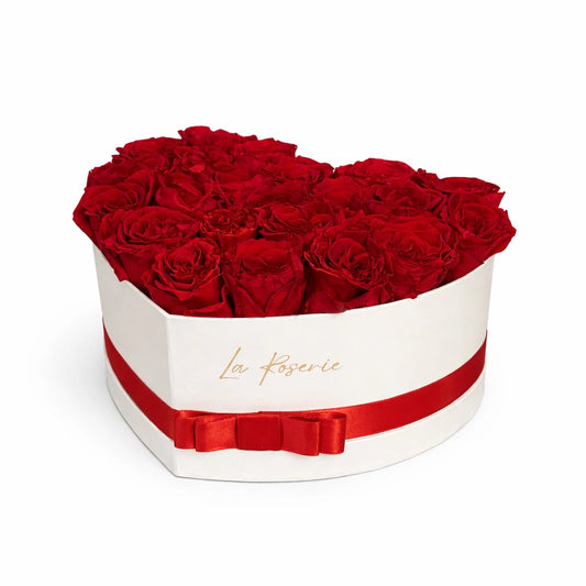 22 szál vörös örök rózsa szív box
