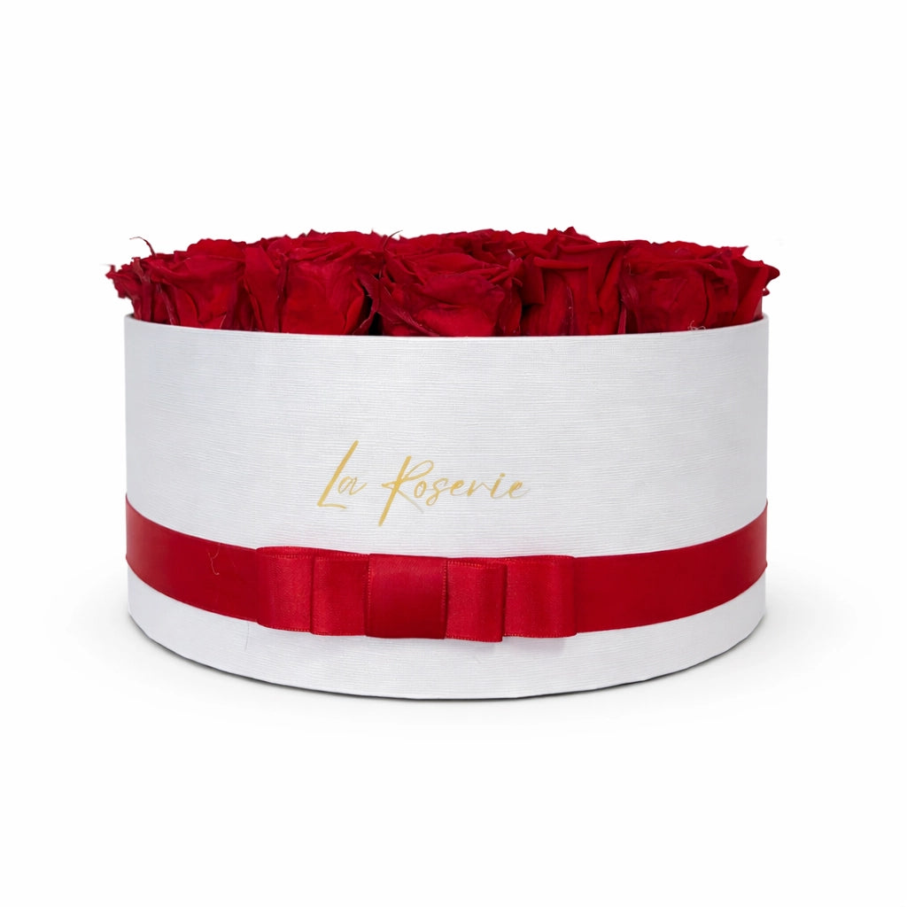 30-32 vörös örökrózsa dobozban