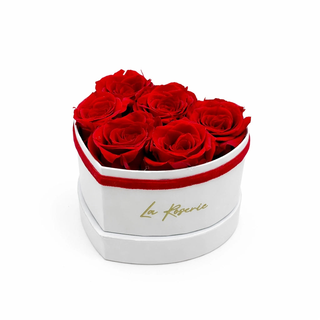 örökrózsák szív dobozban
