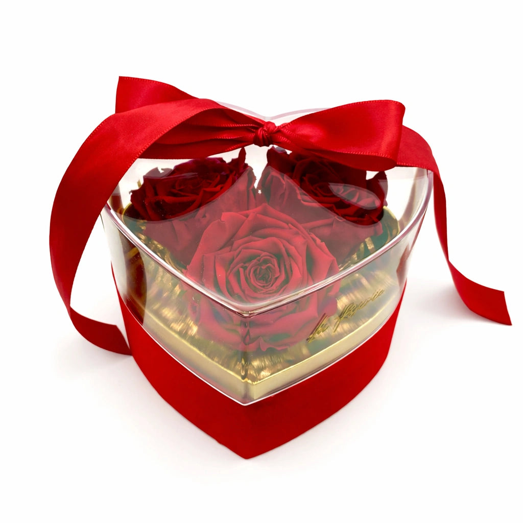 vörös örökrózsák szív alakú bársony dobozban